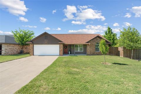 305 E 8th Street Weatherford TX 76086