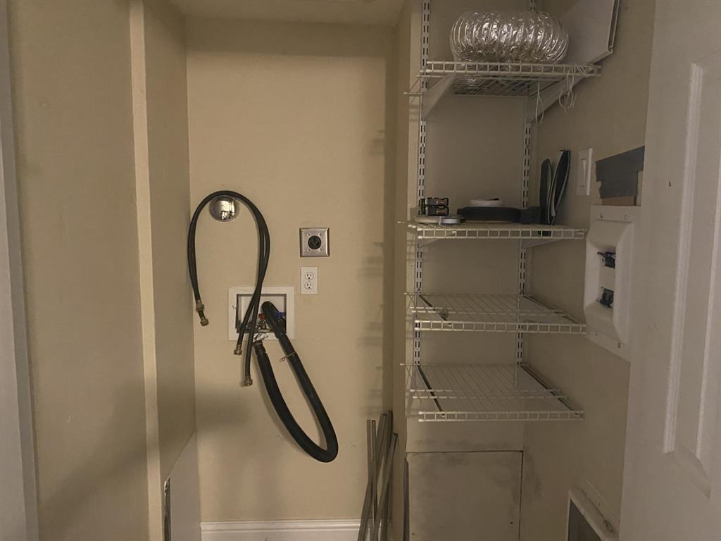 THE PLAZA CONDOMINUMS - Residential Lease