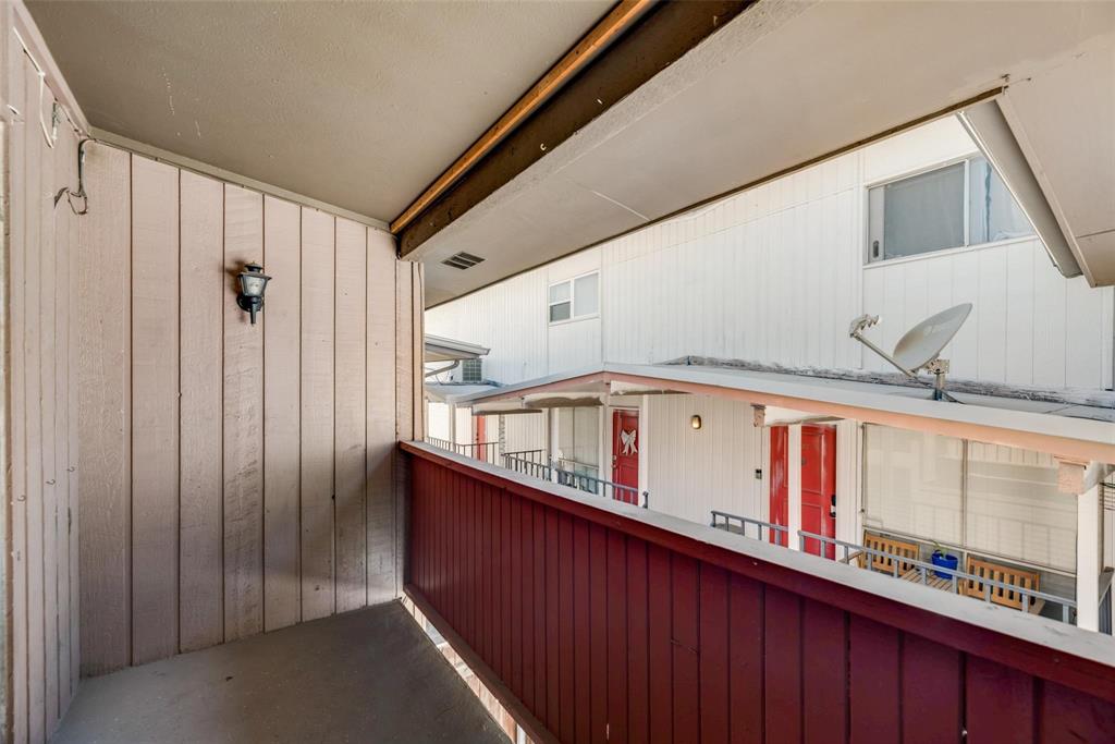 THE PLAZA CONDOMINUMS - Residential Lease