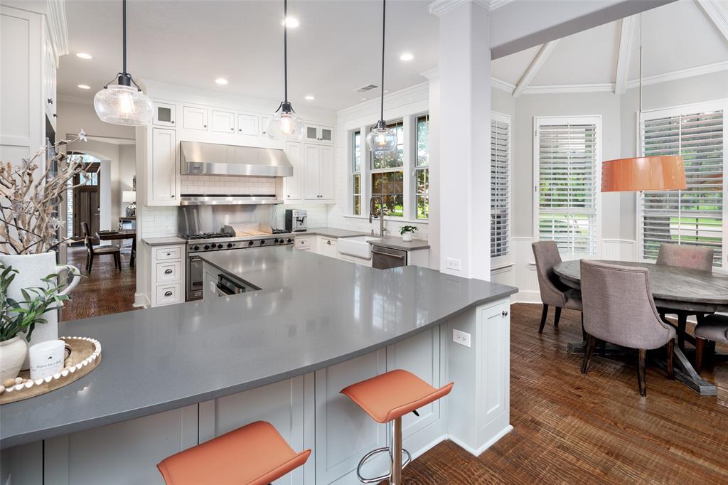 1100 Sloan Crossing