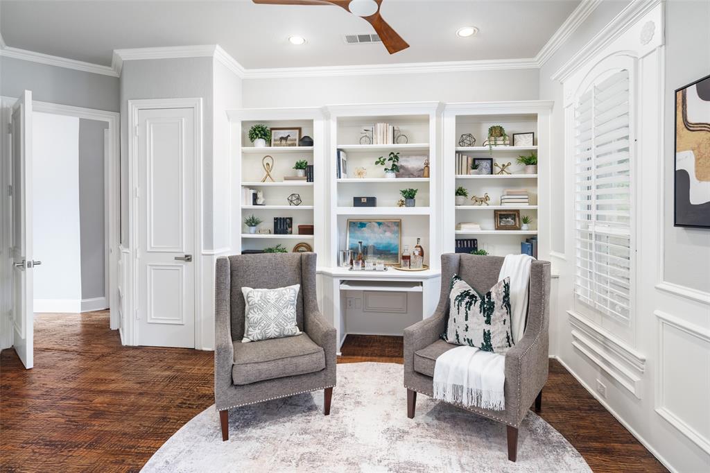 1100 Sloan Crossing