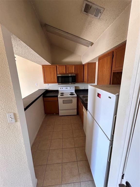 Sable Ridge Condos Ph 01-06 - Residential