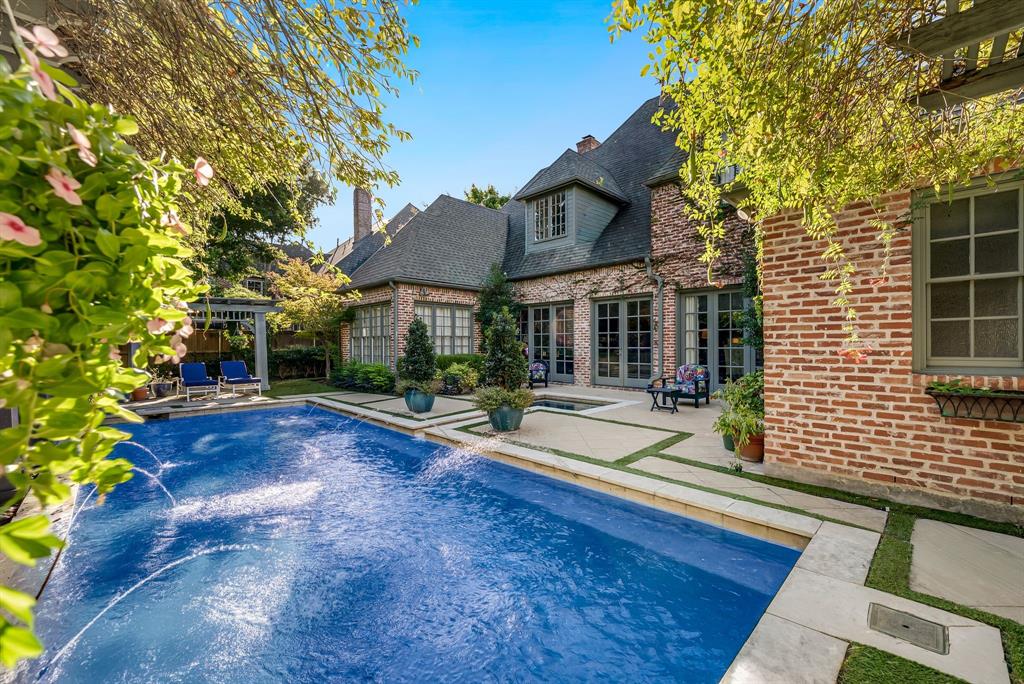 Hillcrest Park - Residential