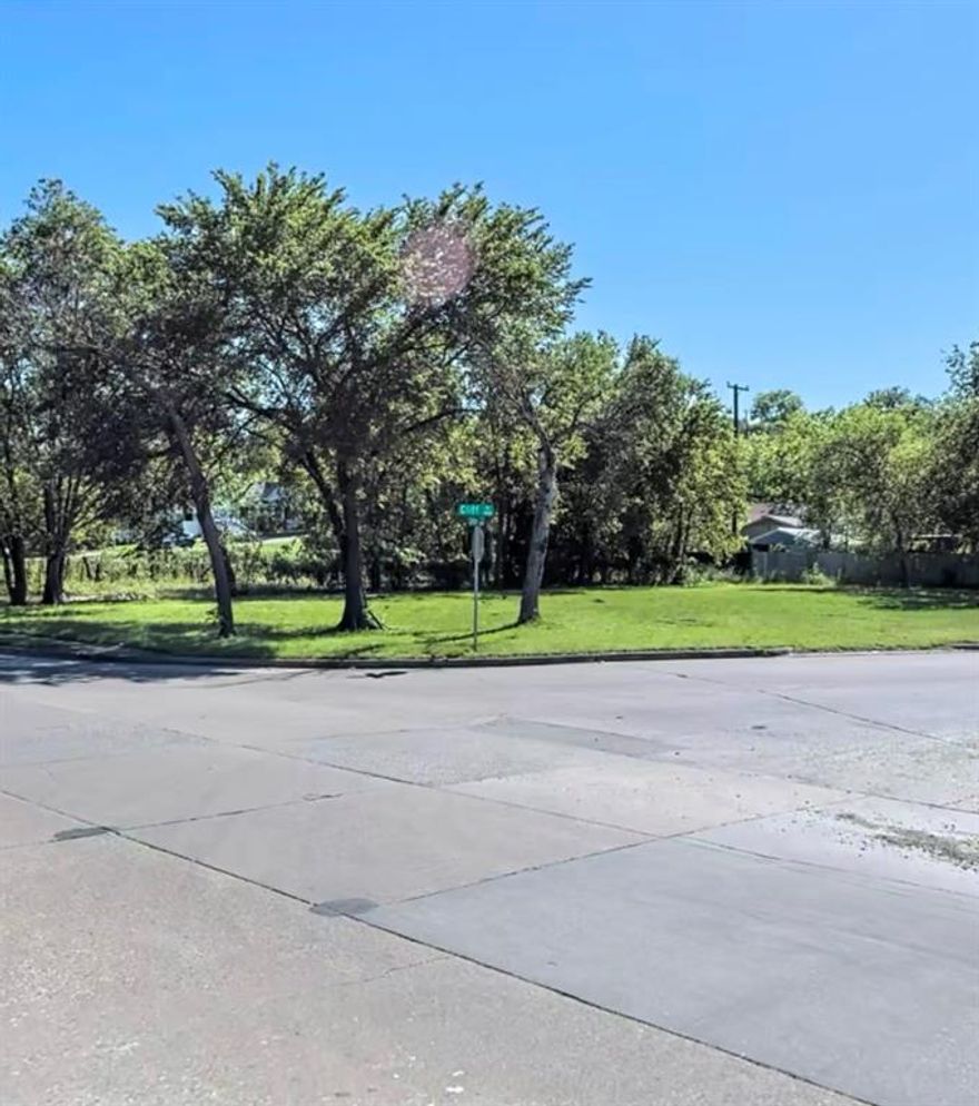 LOCATION! LOCATION! Don't miss this great opportunity to own this flat lot! Nestled in Fort Worth, conveniently close to Hwy 183. It is the perfect size and is ready for your ideas! There are no HOA's and no time limit to build. It is within walking distance from NEW BUILDS, perfect for builders! Very close to the Stockyards, Main St, Rodeo Coliseum, and more. A tourism hotspot with museums, shops, restaurants, concerts, and daily cattle drives. With new developments in the area, this is a dream location for investors. Don't miss this rare opportunity! Drive by and take a look today...this one won't last long!