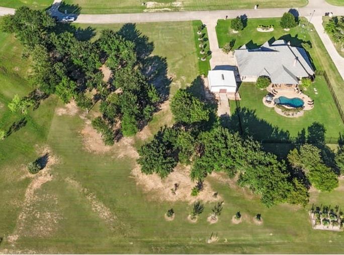 1409 Shadow Lakes Drive