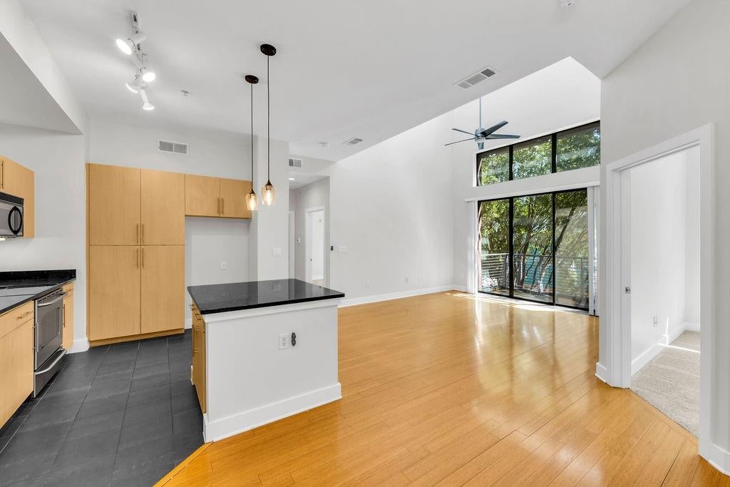 4605 Cedar Springs Road 327