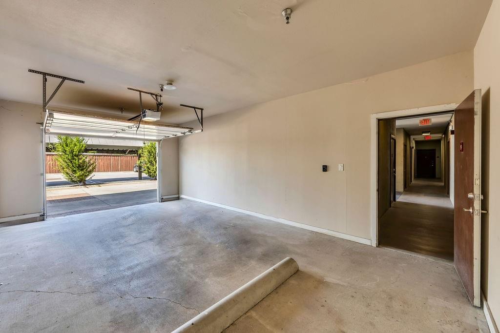 4605 Cedar Springs Road 327