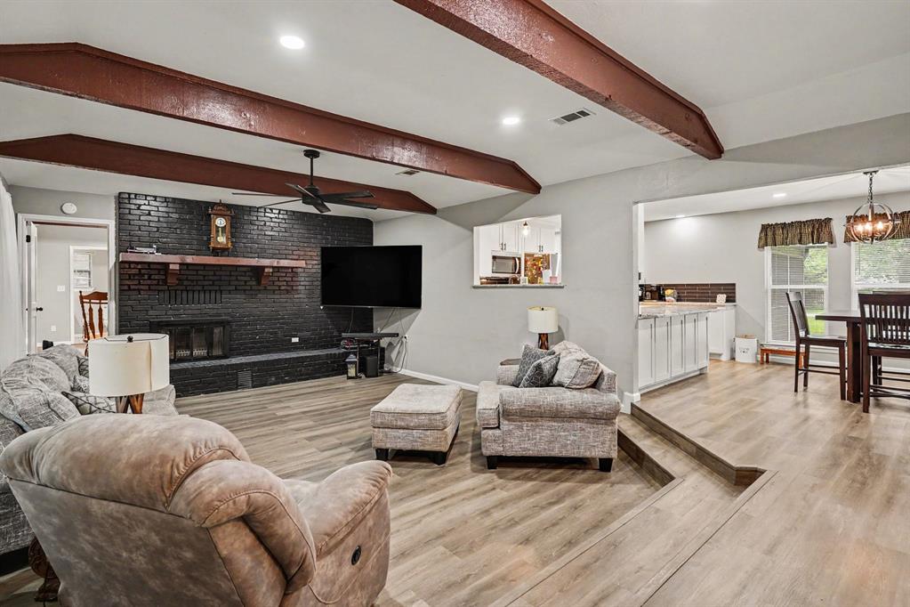 1908 Thousand Oaks Drive
