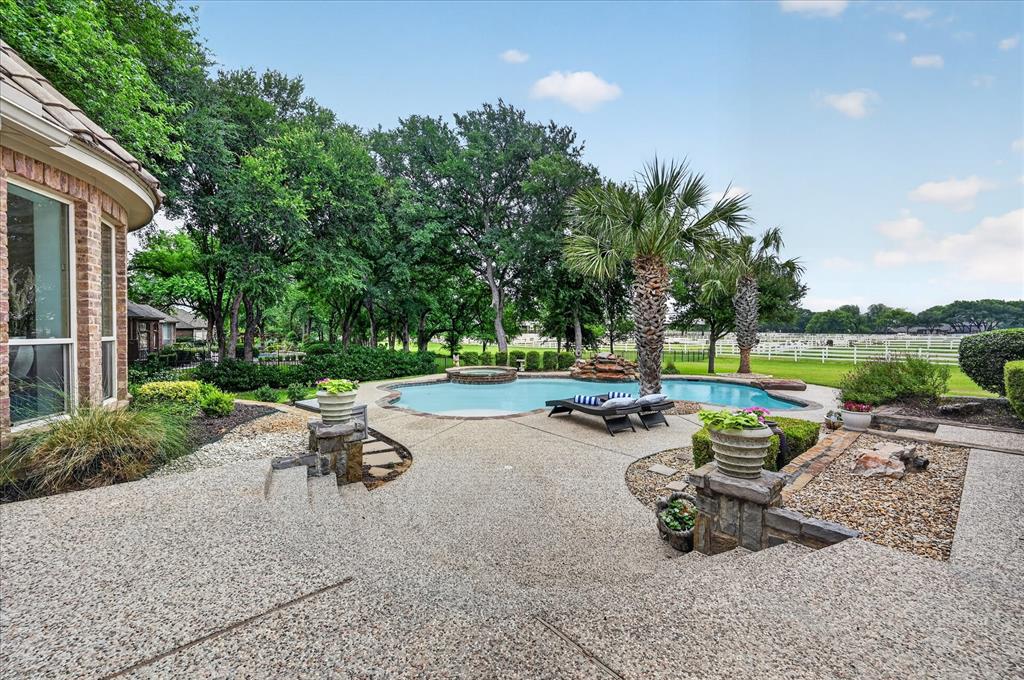 4404 Trotter Lane