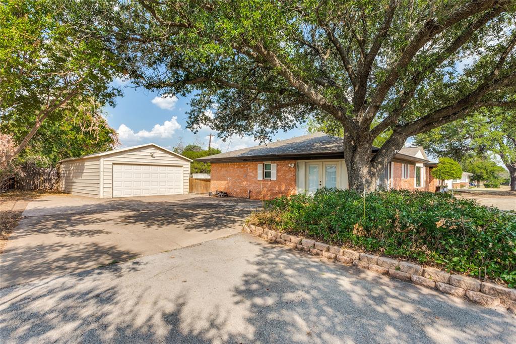 202 Mockingbird Lane