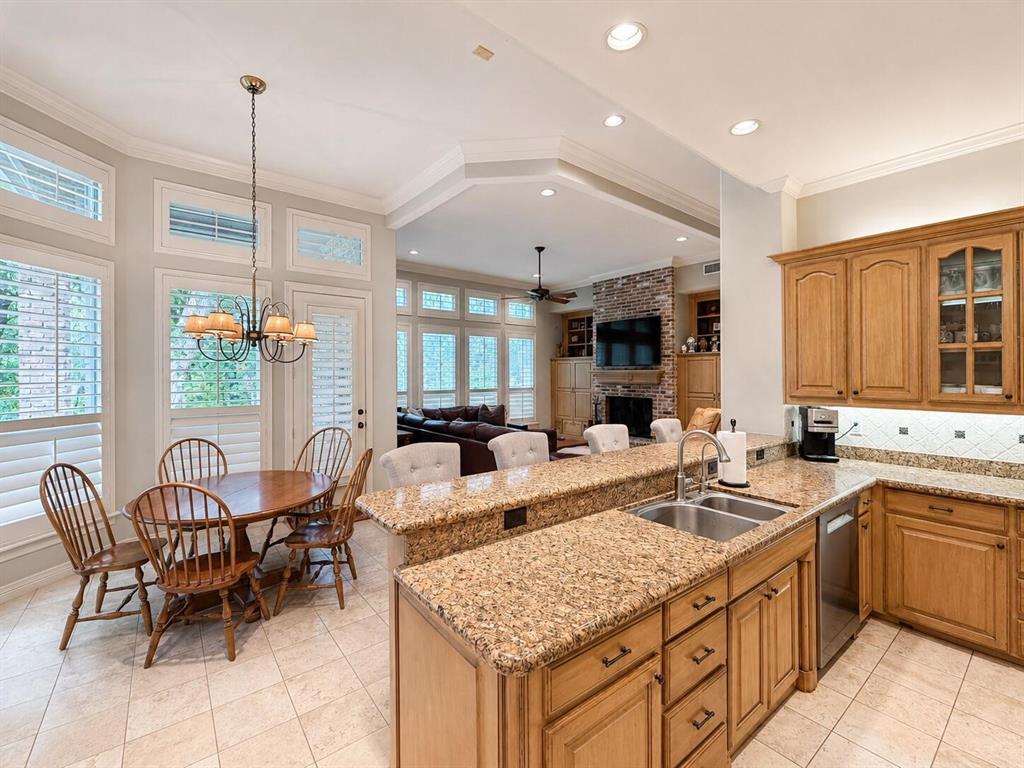 801 Huntington Court