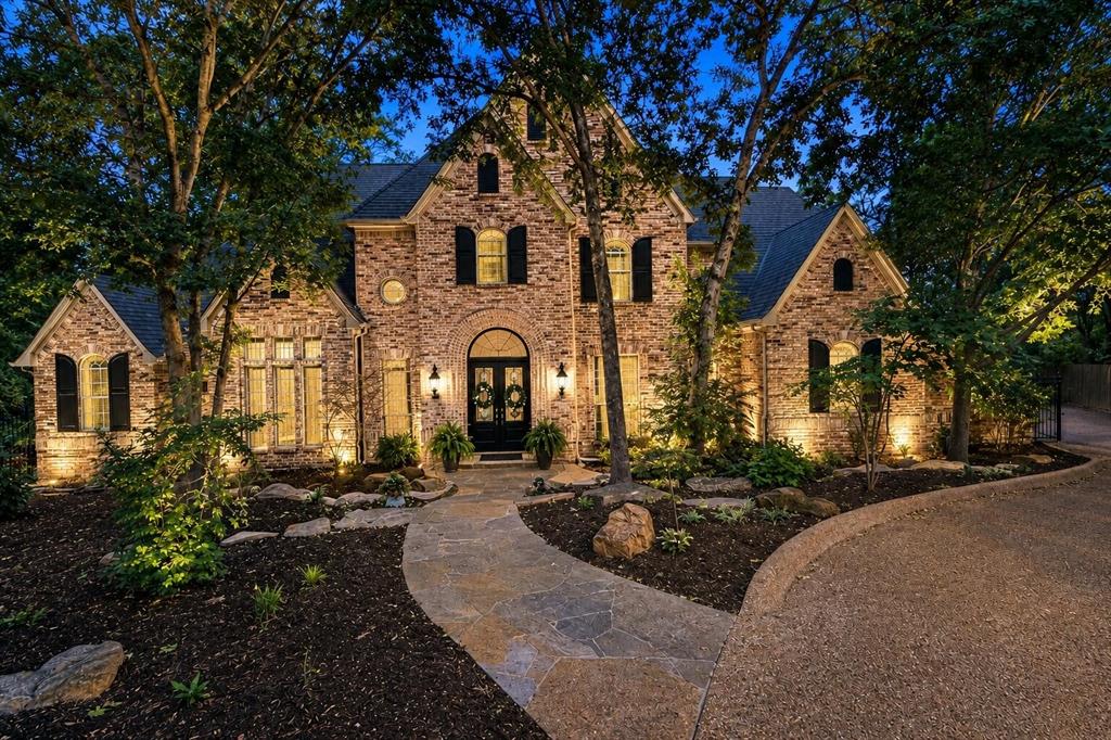 801 Huntington Court