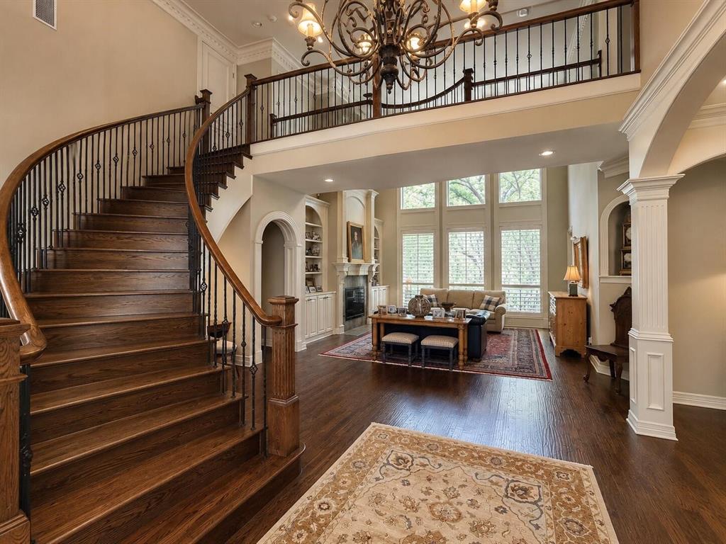 801 Huntington Court