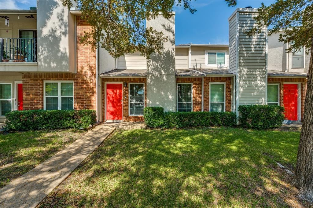 5505 Live Oak Street 105
