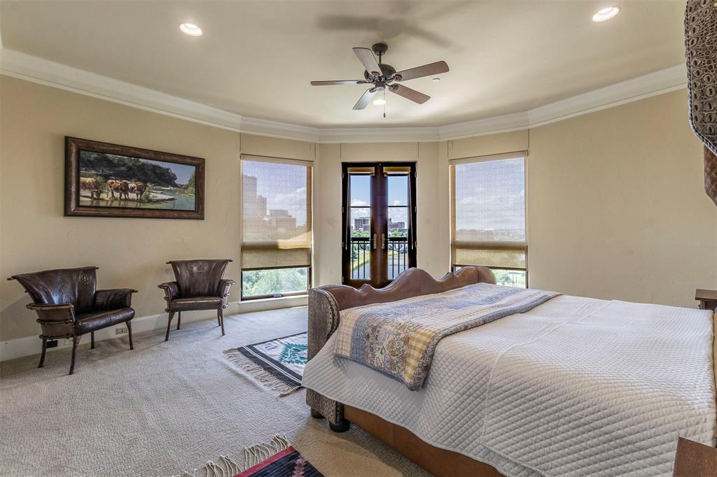 Villa De Leon Condo - Residential