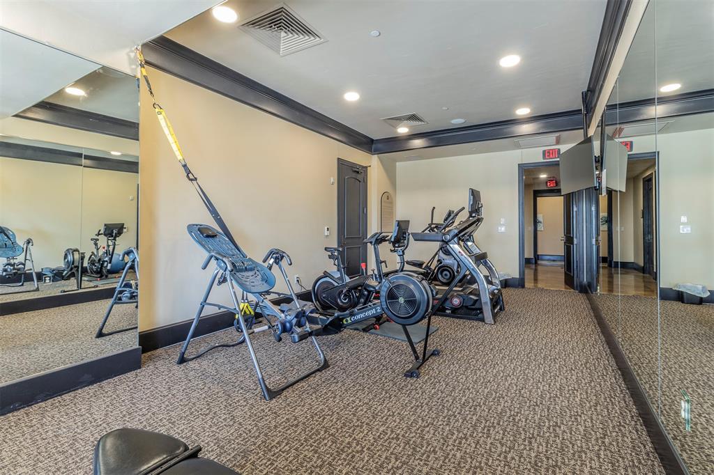 Villa De Leon Condo - Residential