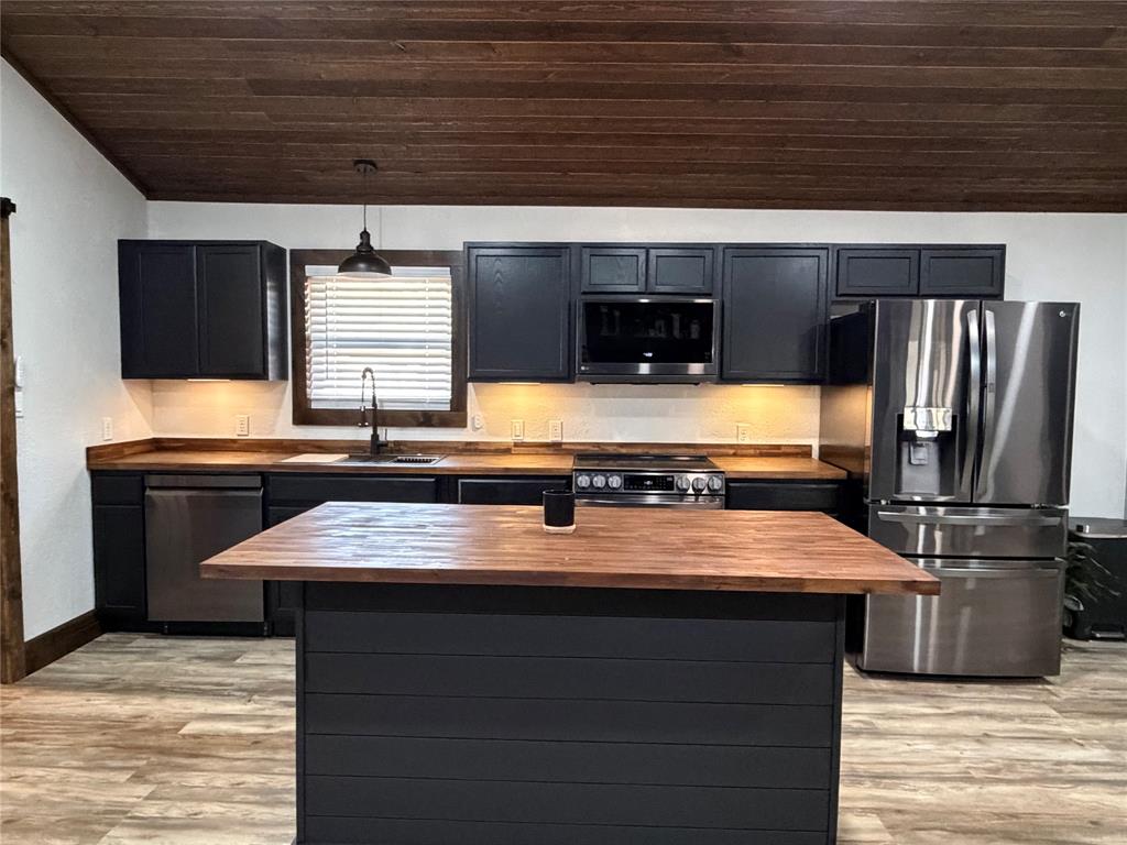 Crestwood - Residential