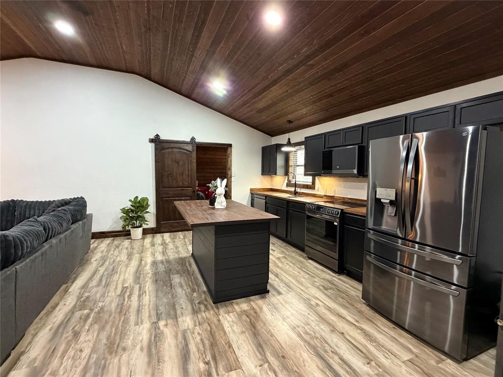 Crestwood - Residential