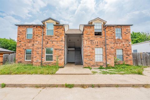 104 N Heights Drive Crowley TX 76036