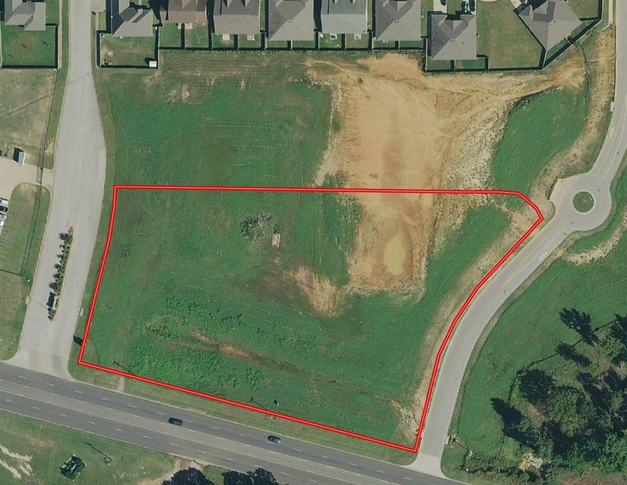 3.914 acres of Commercial Property available.  
480 feet of Hwy 64 Frontage.  
Water, Sewer, Gas and Electricity available.