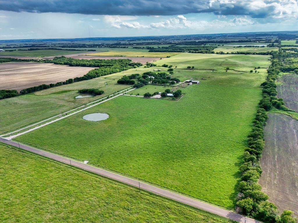 Photo of 15796 Chapel Road, Lorena, TX 76655 (MLS # 21194310)