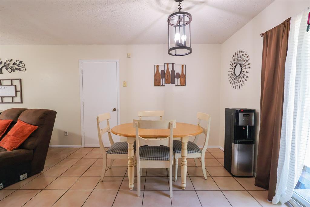 Fairwoods 01 - Residential