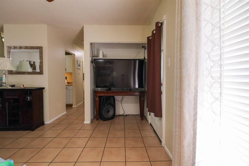 Fairwoods 01 - Residential