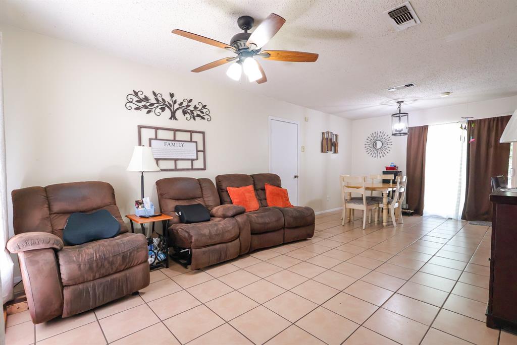 Fairwoods 01 - Residential