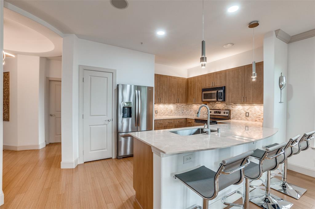 3818 Holland Avenue 309