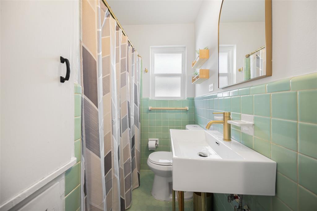 Fisher Road Heights 03 - Residential