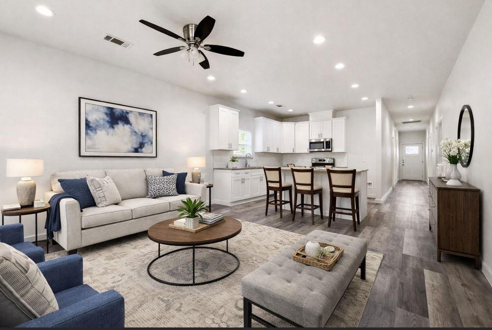 1221 W Johnson Street