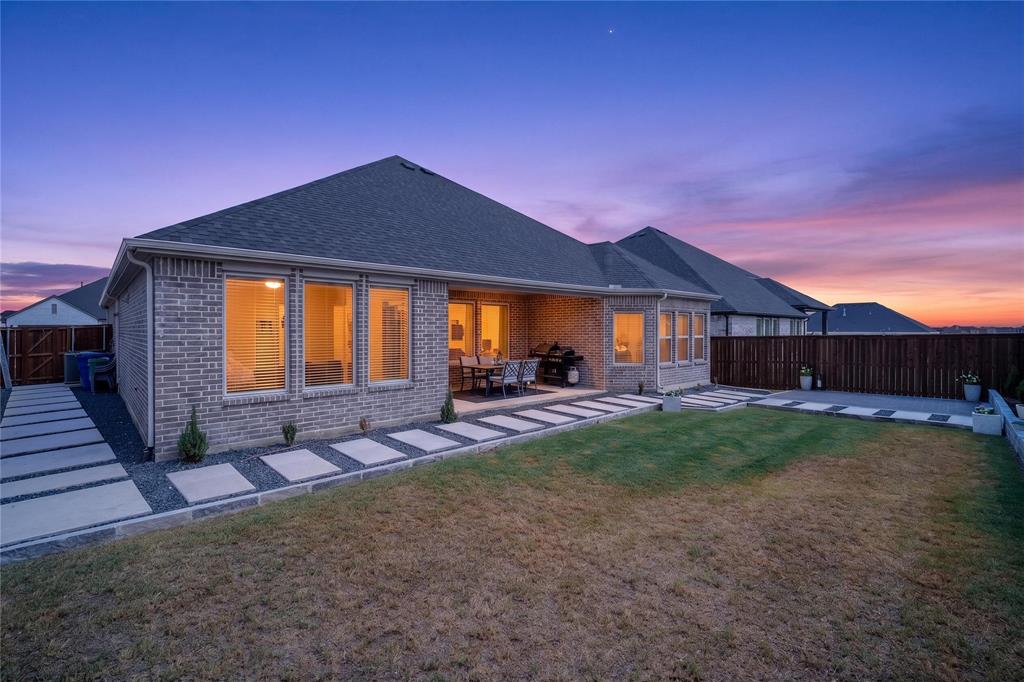 2405 Long Horizon Lane