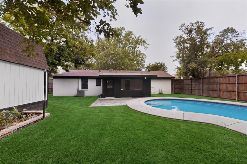 Photo of 4518 Sandra Lynn Drive, Mesquite, TX 75150 (MLS # 21248091)