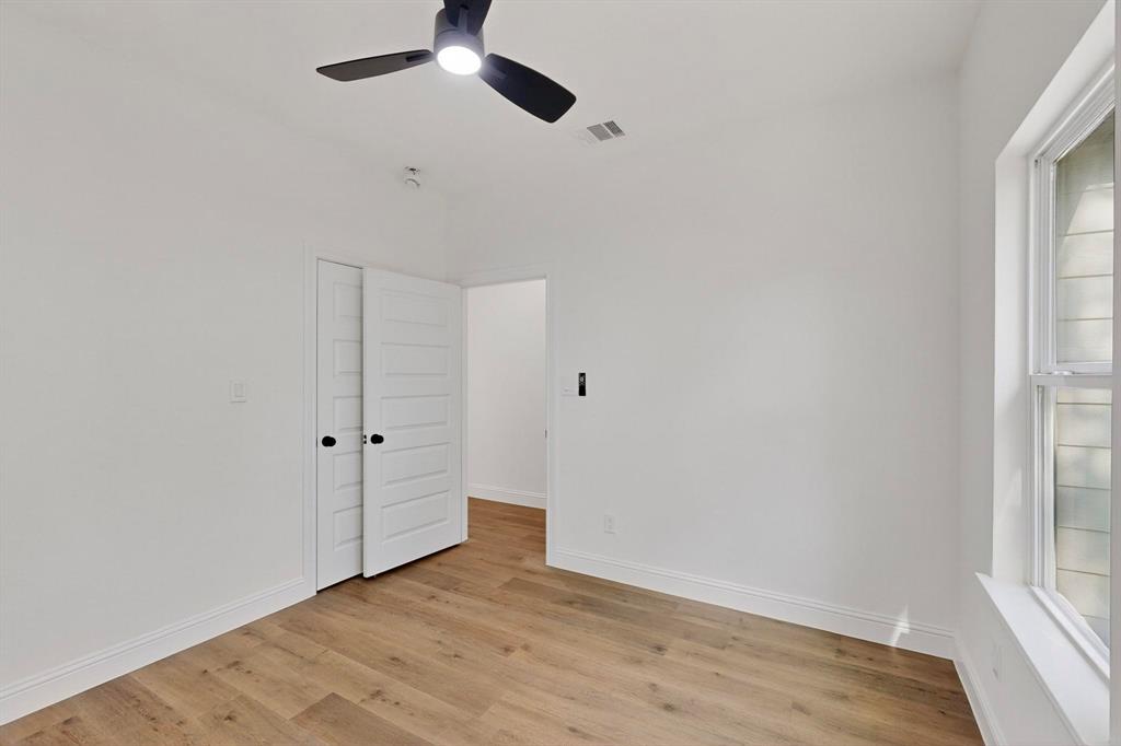 Hillcrest Ennis - Residential