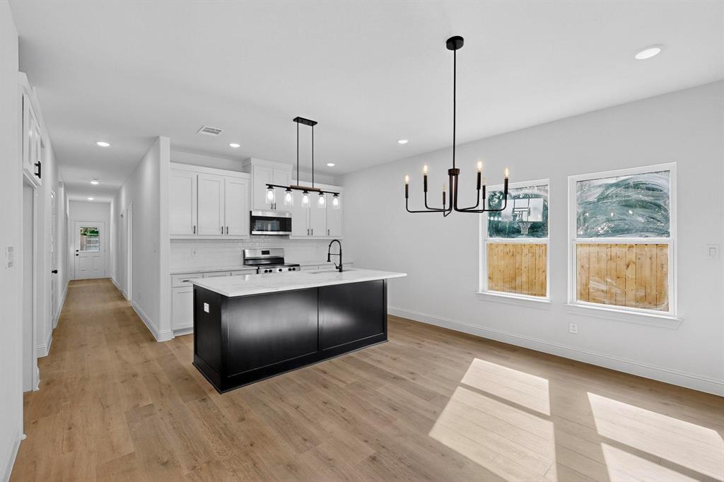 Hillcrest Ennis - Residential