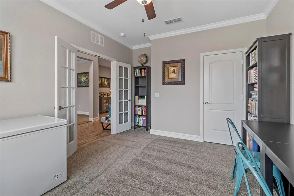 Photo 6 of 40 of 3711 Ryeland Cove house