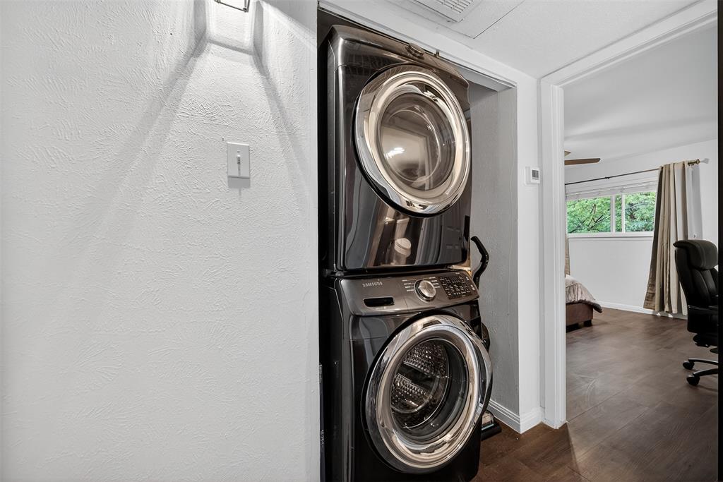 Burgundy Condo - Residential