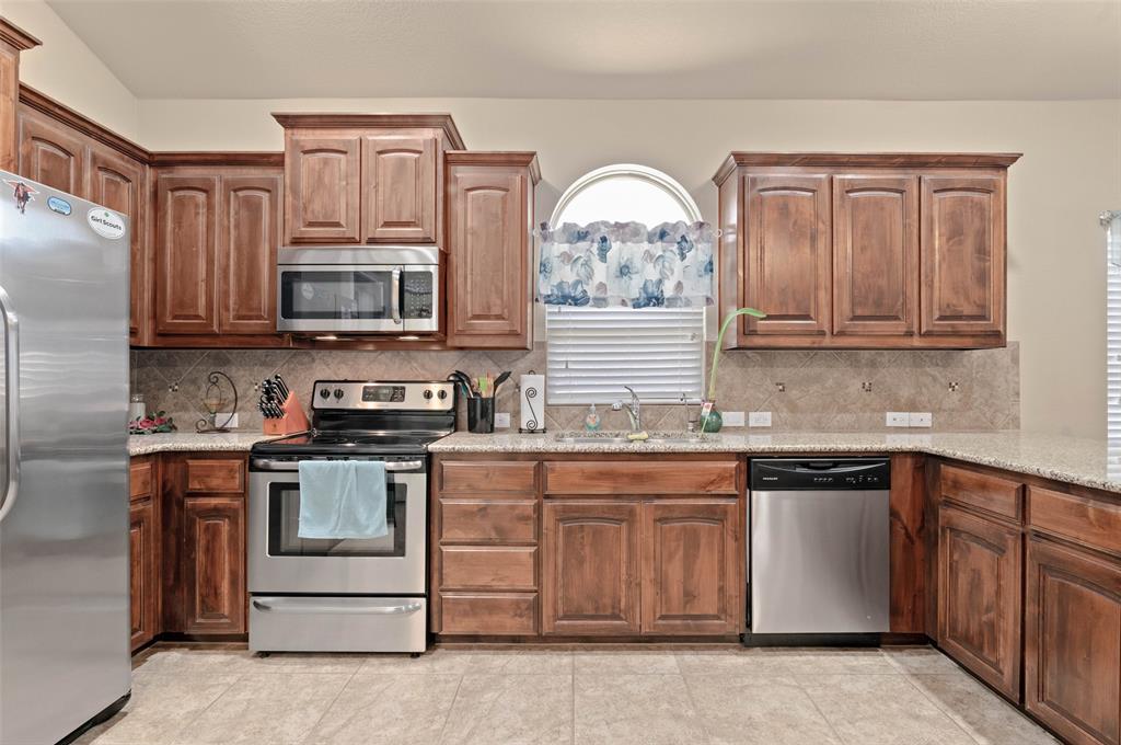 5905 Marsh Rail Drive