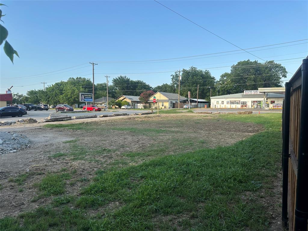3209 Deen Road