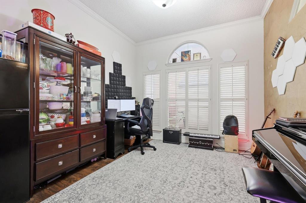 1437 Burlington Drive