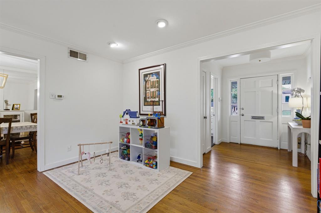 Walnut Crest - Residential