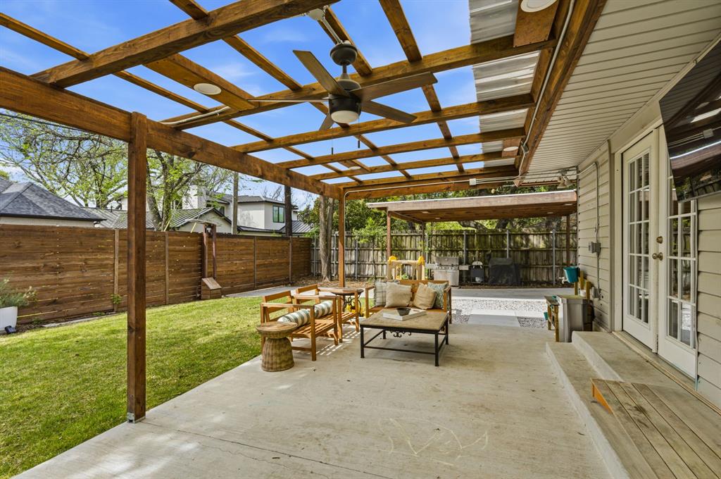 Walnut Crest - Residential