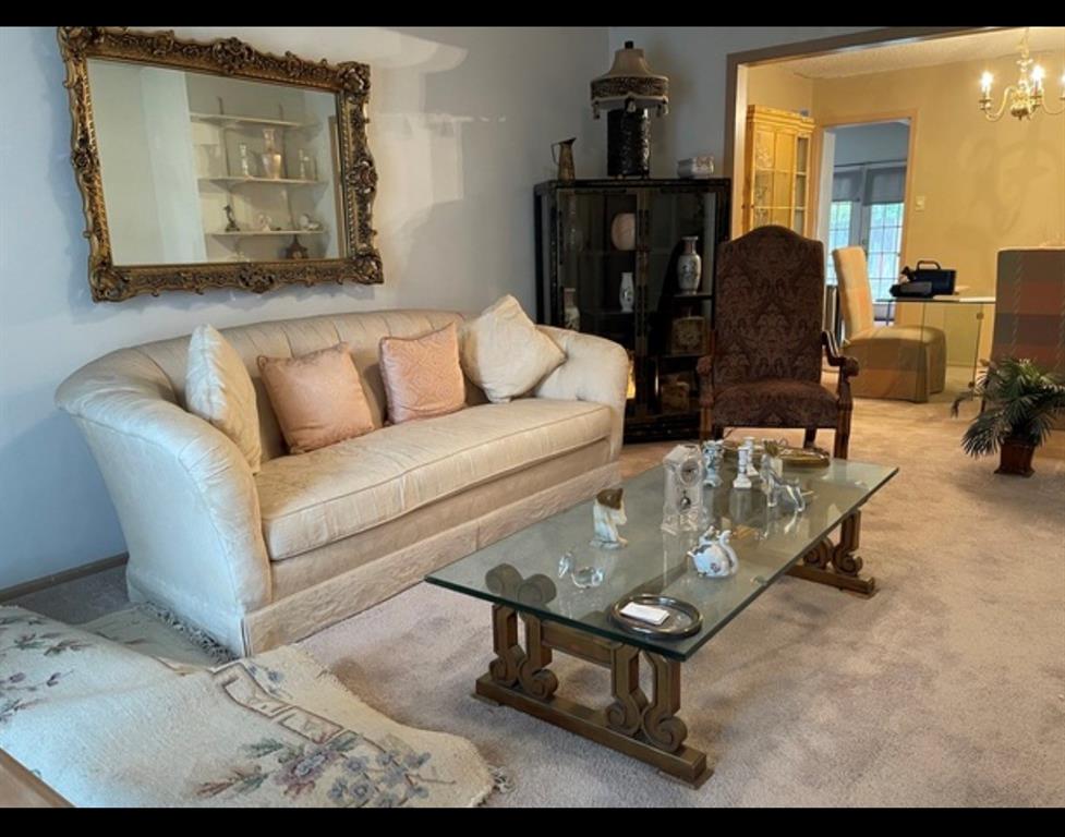 6026 Royal Creek