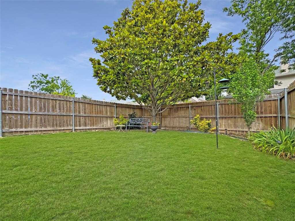 3917 Iris Court