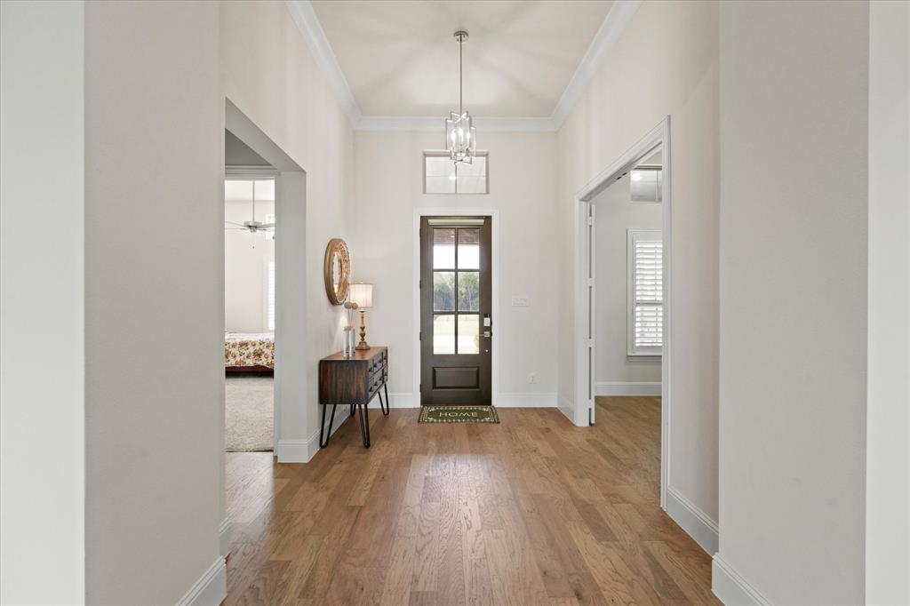 2101 Narrow Road