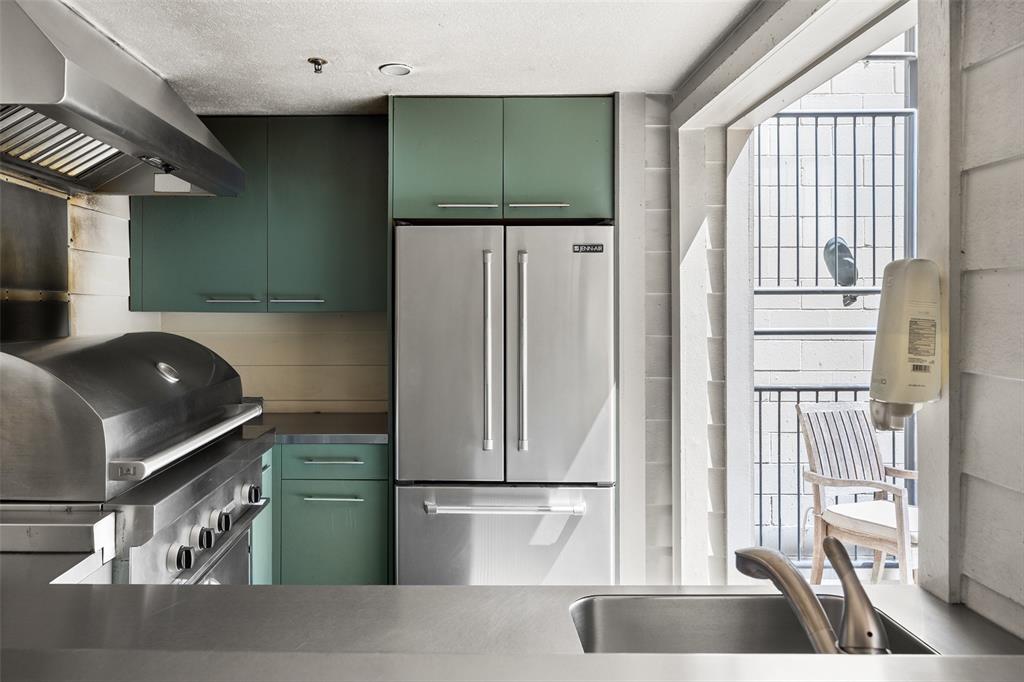 Neil P At Burnett Park Condo - Residential