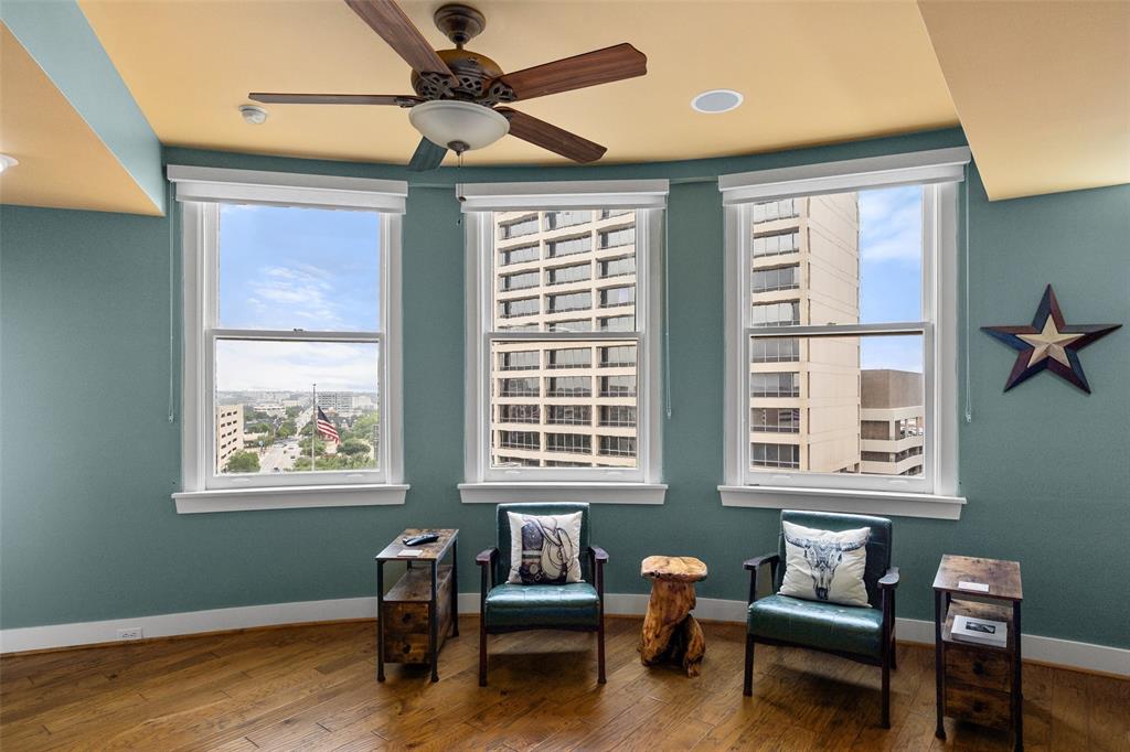 Neil P At Burnett Park Condo - Residential