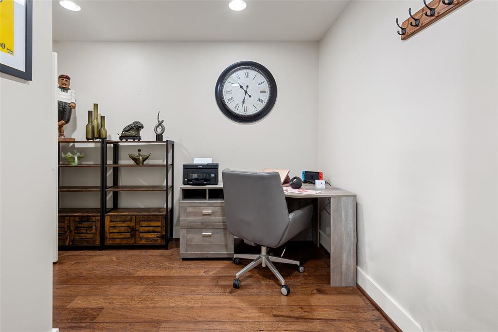 Neil P At Burnett Park Condo - Residential