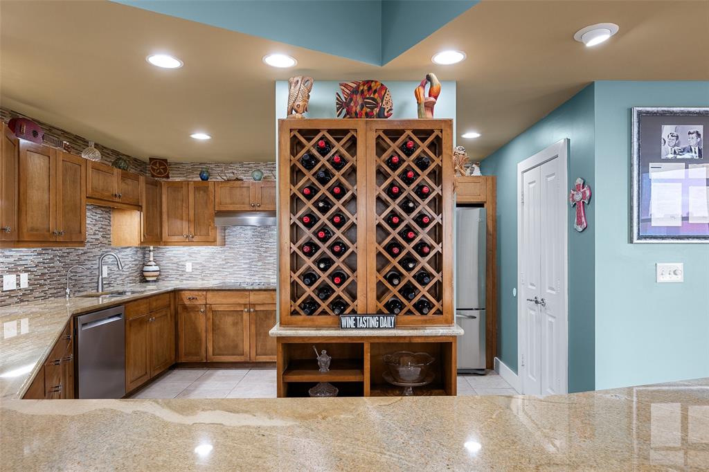 Neil P At Burnett Park Condo - Residential