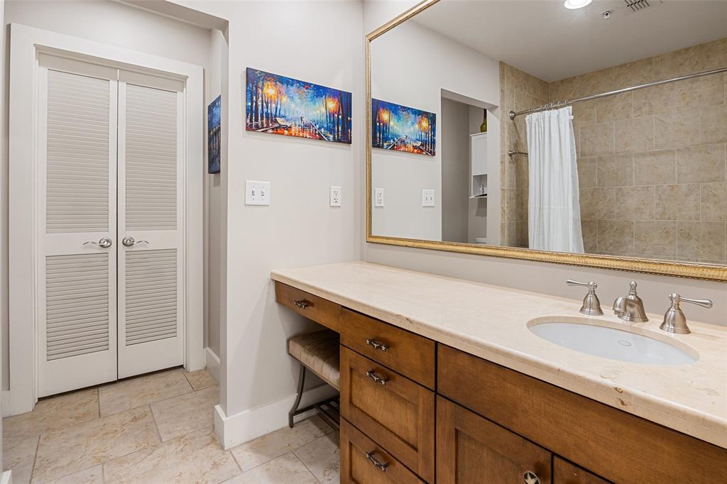 Neil P At Burnett Park Condo - Residential